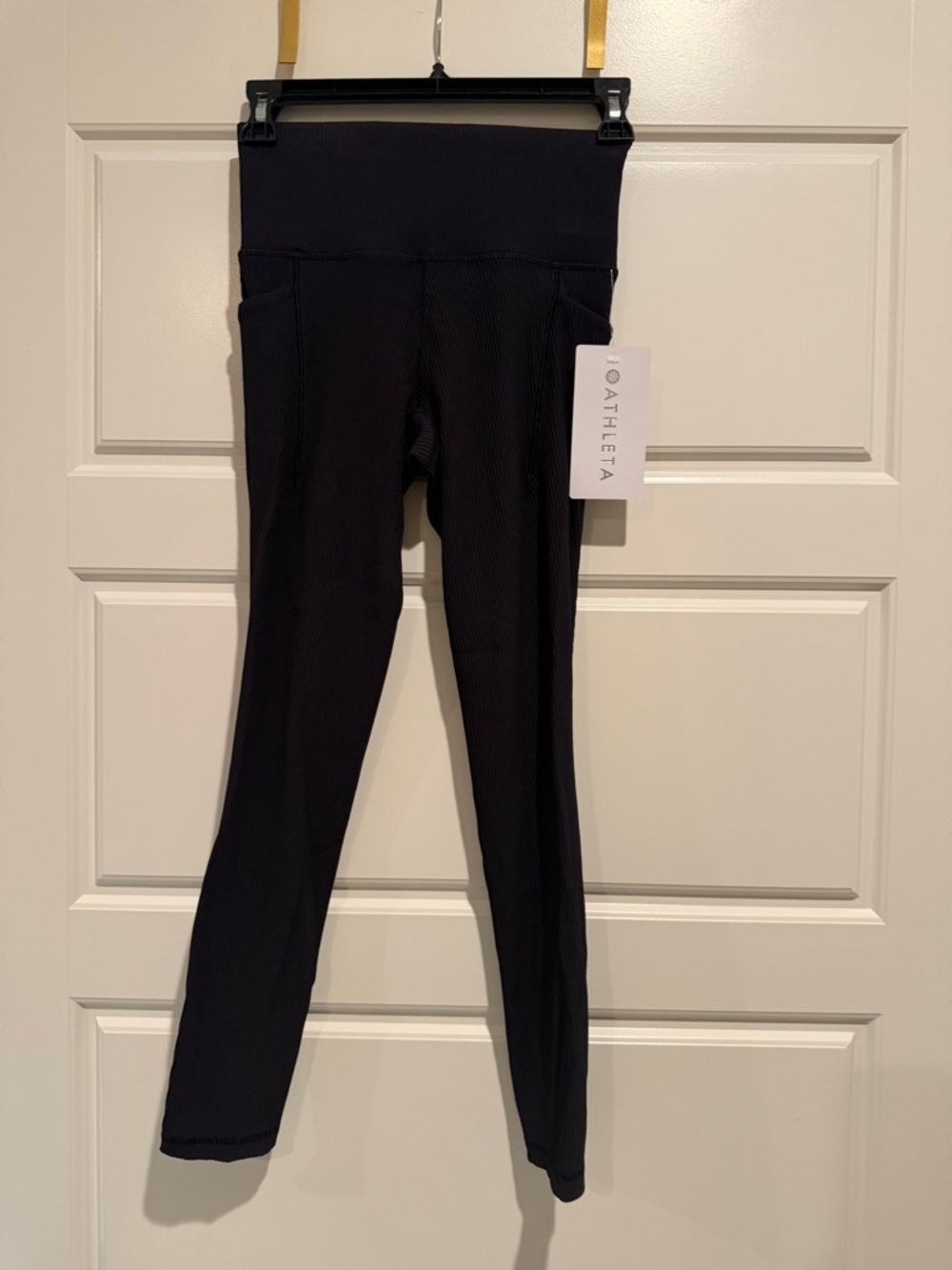 Athleta Salutation Stash Pocket II Rib 7/8 leggings